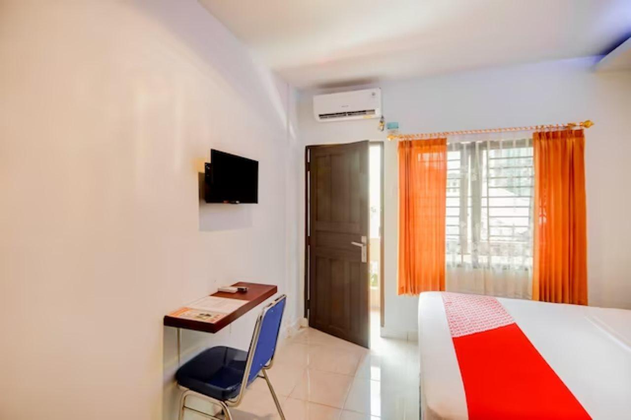 Teratai Guesthouse At Rs Adam Malik Medan Mitra Reddoorz Exterior foto